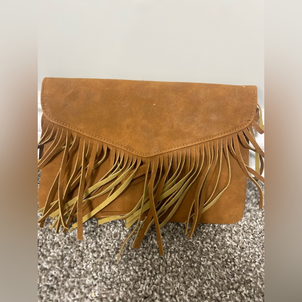 Fringe wristlet